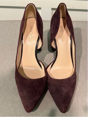 Women's Nine West D’Orsay Burgundy Suede Snake Block Heel Pumps Size 7.5